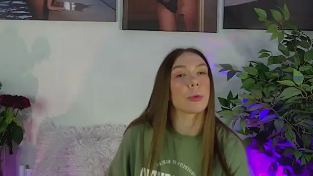 Snapshot of AlysonHuxley_ chatting on February 21, 2026, 3:07 am AlysonHuxley online show from February 21, 2026, 3:07 am