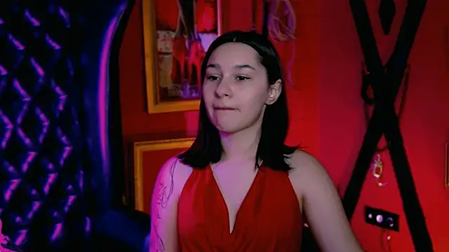 Snapshot of KimClarks_ chatting on October 31, 2025, 2:40 pm KimClarks  online show from October 31, 2025, 2:40 pm