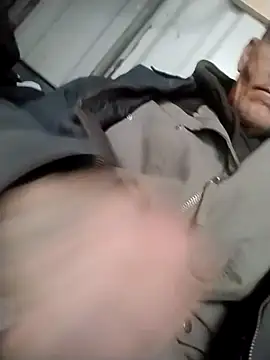 Snapshot of helldonk chatting on January 31, 2026, 7:23 pm helldonk online show from January 31, 2026, 7:23 pm