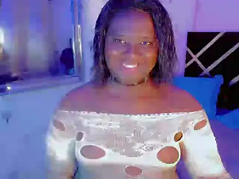 Snapshot of TheperfectblackTS chatting on July 14, 2026, 3:18 pm TheperfectblackTS online show from July 14, 2026, 3:18 pm