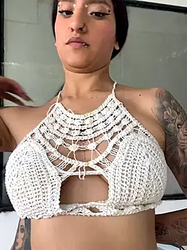 Scaarlettfox online show from October 20, 2025, 7:36 pm