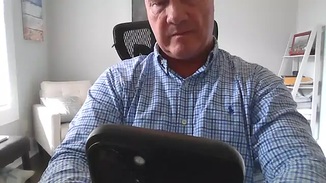 cyclone1212 online show from March 31, 2026, 2:17 pm