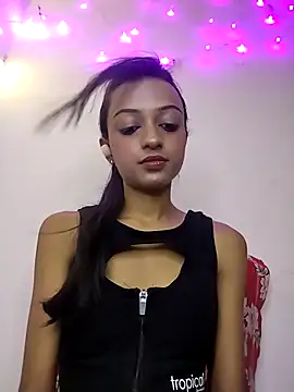 Snapshot of Your-Kitkat chatting on November 7, 2025, 6:52 pm Your-Kitkat online show from November 7, 2025, 6:52 pm