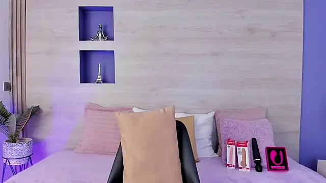 Snapshot of Stephanni_ chatting on October 3, 2025, 1:19 pm Stephanni online show from October 3, 2025, 1:19 pm