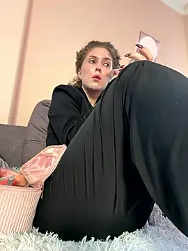 Snapshot of KellyKeler chatting on January 15, 2026, 10:20 am KellyKeler online show from January 15, 2026, 10:20 am