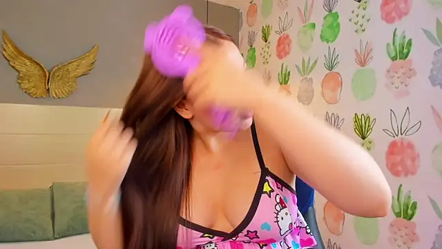 kitty sweeety  online show from October 9, 2025, 12:36 pm