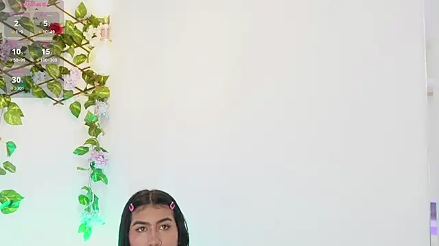 saraBow online show from September 23, 2025, 6:00 pm