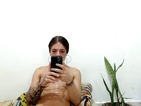 saara johnson496 online show from October 22, 2025, 12:05 pm