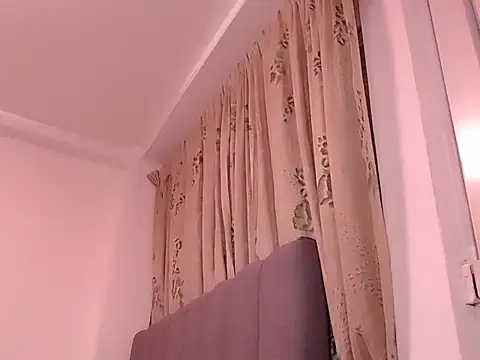 saara johnson496 online show from April 13, 2026, 10:32 am