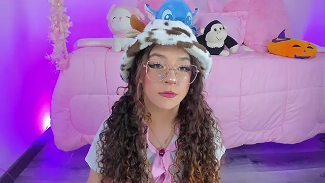 hannacutegod online show from March 28, 2026, 4:23 am
