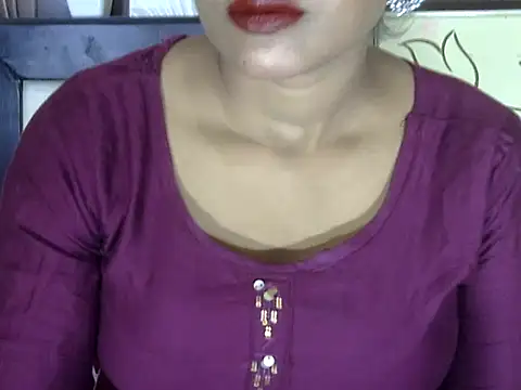 Snapshot of hotee_bhabi chatting on September 19, 2025, 7:10 am hotee bhabi online show from September 19, 2025, 7:10 am