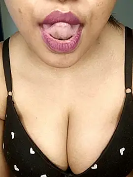 sex-withcouple online show from February 20, 2026, 6:26 am