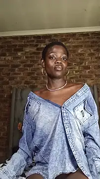 Ebony-Mistique online show from February 13, 2026, 7:32 pm