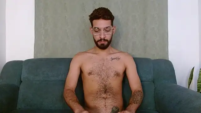 ReyPablo1 online show from September 11, 2025, 9:04 pm