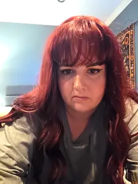 valeriejane online show from October 31, 2025, 8:21 pm