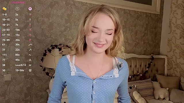 Emma Frosty online show from April 12, 2026, 9:42 pm