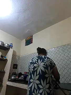 Villageanuty online show from November 13, 2025, 4:44 am