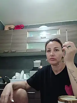 Aly-john1985 online show from October 25, 2025, 4:42 am