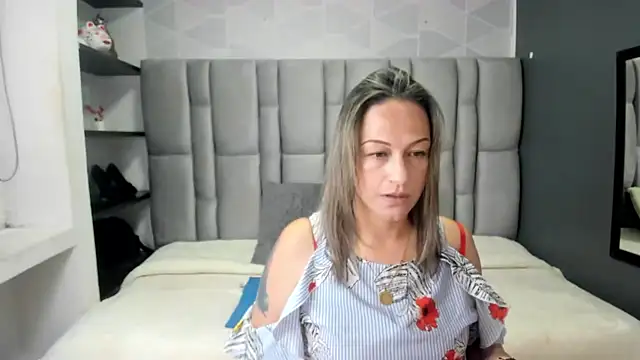 Charlot milf online show from September 22, 2025, 11:56 am