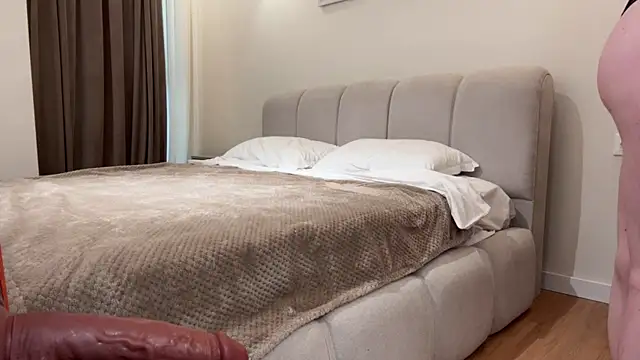 Snapshot of Kelly_Berry__ chatting on September 15, 2025, 8:25 am Kelly Berry   online show from September 15, 2025, 8:25 am