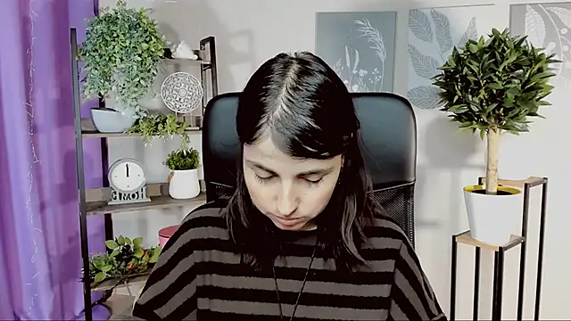 MartaEdams online show from March 3, 2026, 6:19 am