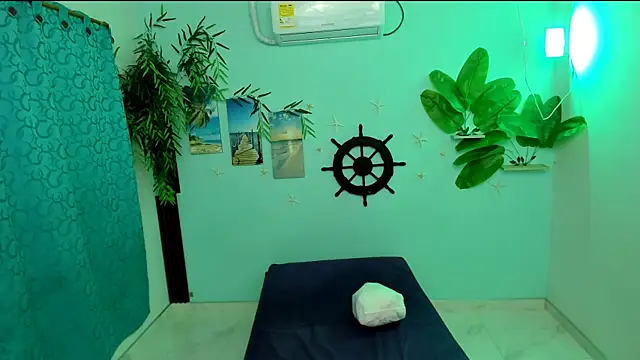 eladyrous98 online show from November 9, 2025, 7:39 am