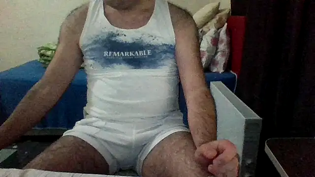 Snapshot of st206boy chatting on October 21, 2025, 12:44 am st206boy online show from October 21, 2025, 12:44 am