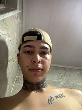 samm4044 online show from November 28, 2025, 9:39 pm