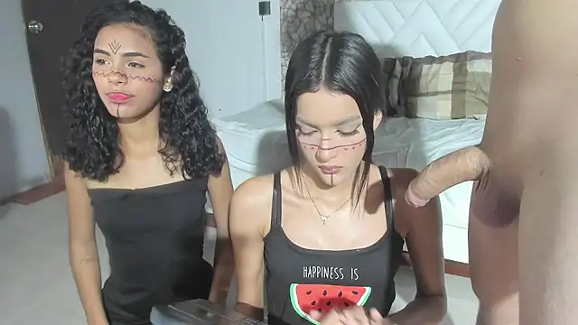 Red house 333 online show from October 22, 2025, 7:46 pm