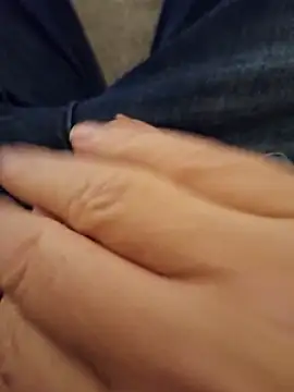 Snapshot of minnetird chatting on January 15, 2026, 9:51 pm minnetird online show from January 15, 2026, 9:51 pm