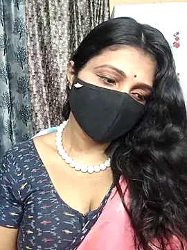Hotty Sonali online show from April 19, 2026, 2:33 am