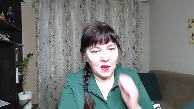 Illusionq online show from February 12, 2026, 5:13 am