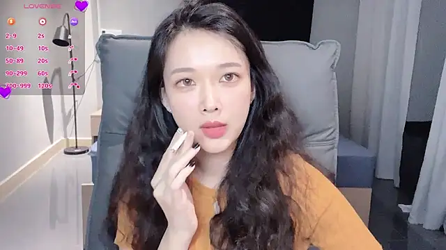 NiNi-baby520 online show from September 9, 2025, 3:55 pm