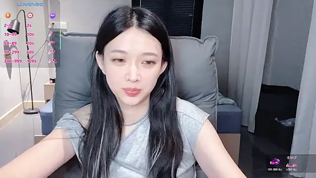 NiNi-baby520 online show from October 20, 2025, 7:20 am