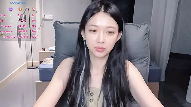 NiNi-baby520 online show from November 7, 2025, 7:41 am