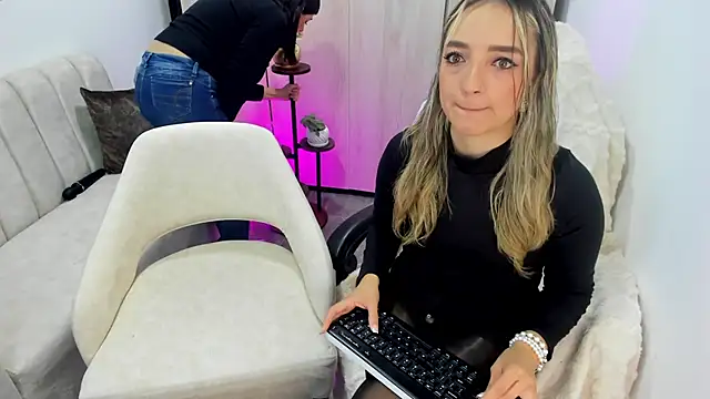 Miss Annye online show from November 1, 2025, 4:36 am