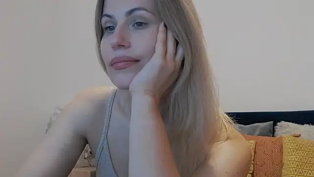 Snapshot of Lika_Soul chatting on May 17, 2026, 4:03 pm Lika Soul online show from May 17, 2026, 4:03 pm