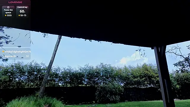 Angiehuston1 online show from May 11, 2026, 4:04 pm