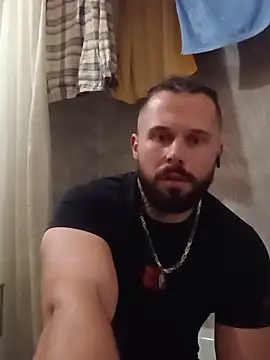Snapshot of Barber33zk chatting on May 20, 2026, 12:17 am Barber33zk online show from May 20, 2026, 12:17 am