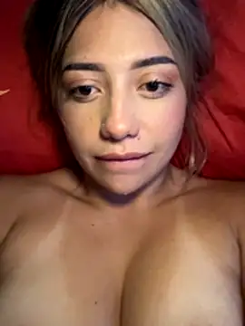 Snapshot of MissCat_ chatting on October 27, 2025, 3:10 am MissCat online show from October 27, 2025, 3:10 am