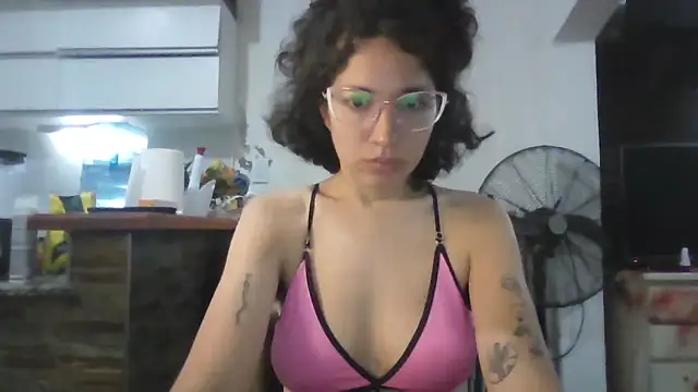 loliporomero online show from October 24, 2025, 2:08 am