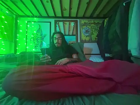 Snapshot of bigdickkane300 chatting on October 8, 2025, 8:12 am bigdickkane300 online show from October 8, 2025, 8:12 am