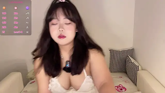 Kittenfishing online show from September 10, 2025, 3:34 pm