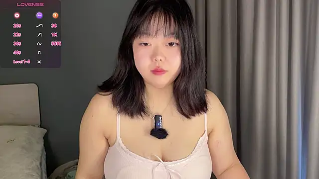 Kittenfishing online show from October 4, 2025, 6:55 am