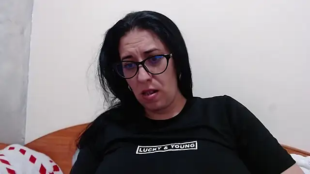 jollene online show from April 16, 2026, 2:40 pm