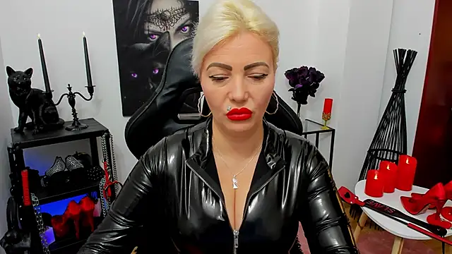 demisweet online show from March 10, 2025, 11:32 am