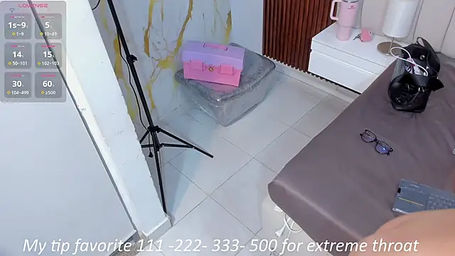 hinata dolly online show from September 27, 2025, 8:30 am