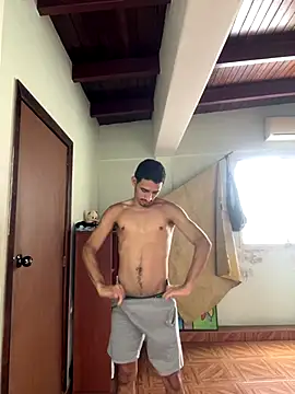 ikaro21 online show from September 12, 2025, 3:12 pm