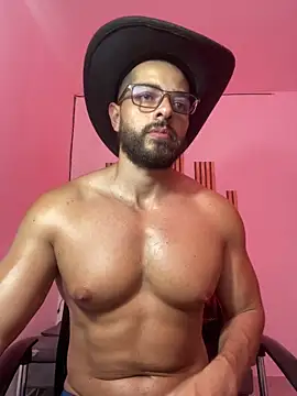 Snapshot of magnumchris chatting on April 7, 2026, 7:58 pm magnumchris online show from April 7, 2026, 7:58 pm