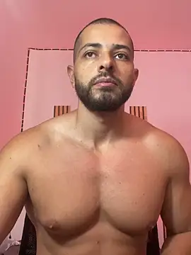 Snapshot of magnumchris chatting on April 15, 2026, 3:19 pm magnumchris online show from April 15, 2026, 3:19 pm